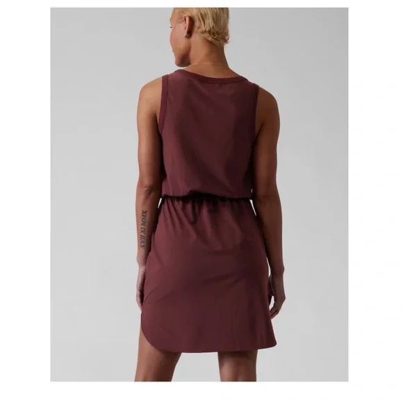 Athleta Rincon Dress // Decadent chocolate - Picture 3 of 10